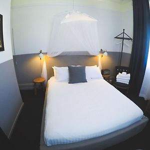 Zimmer mit Queensize-Bett